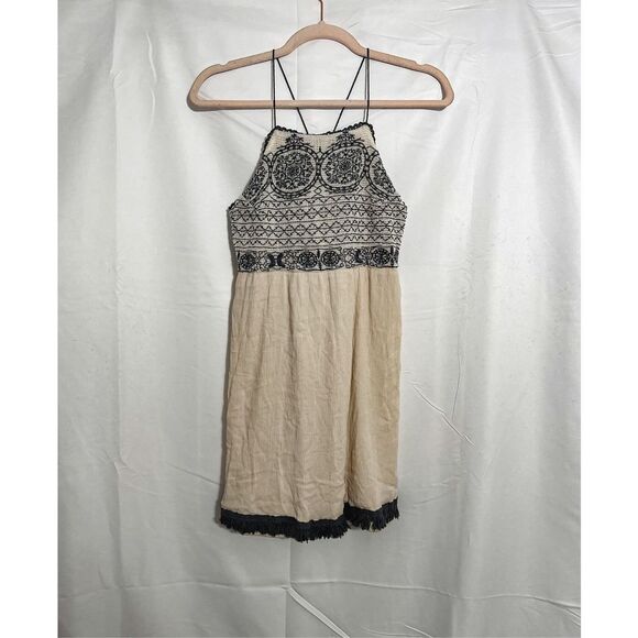 Bohemian Embroidered Halter Top - Black and Cream - Picture 2 of 7